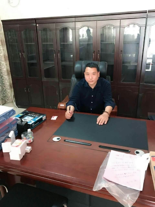 艺术家的第一张照片--残疾人相亲网
