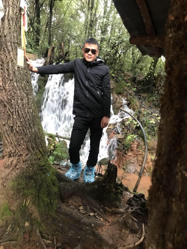 譕訫的第一张照片--残疾人相亲网