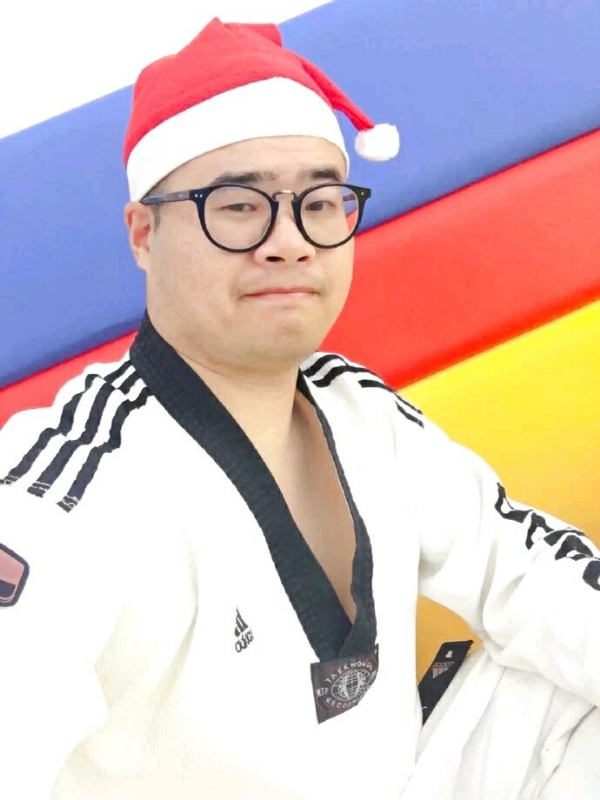何当重相见的第一张照片--残疾人相亲网