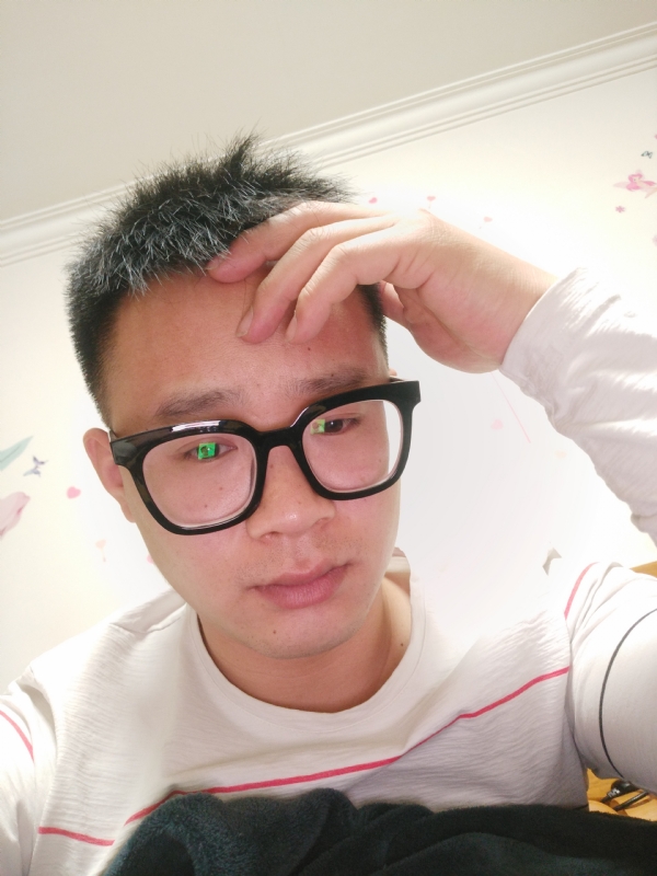 华灯初上的夜晚的第一张照片--残疾人相亲网