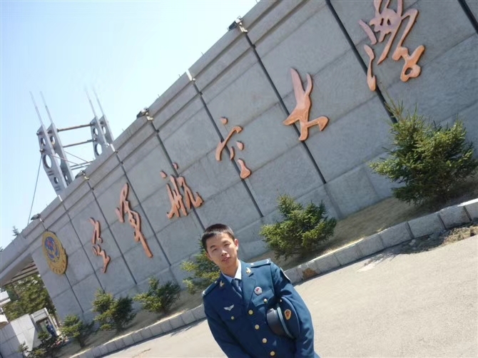 阿德的第一张照片--残疾人相亲网