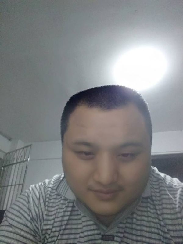 我在机场等艘船的第一张照片--残疾人相亲网