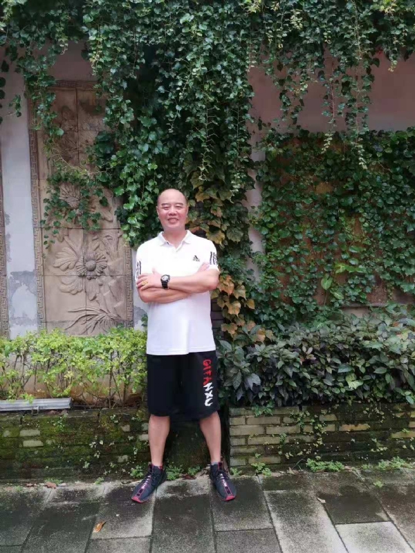 李国伟的第五张照片--残疾人相亲网