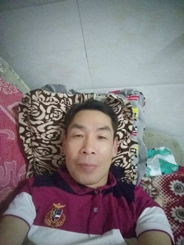 随缘的第一张照片--残疾人相亲网