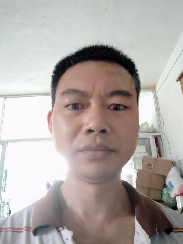 平凡一生的第一张照片--残疾人相亲网