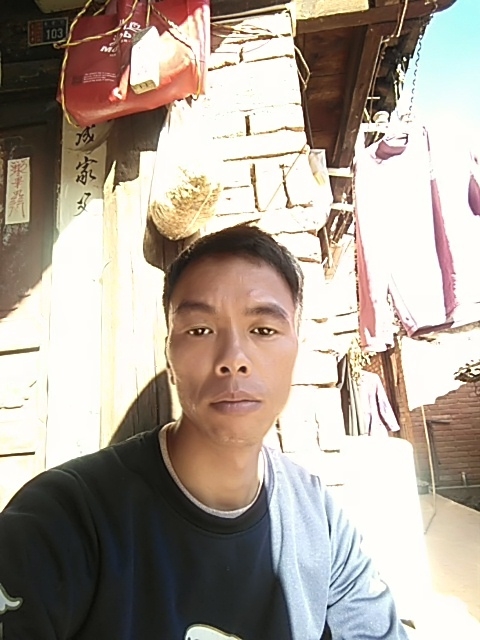 等会就睡的第一张照片--残疾人相亲网