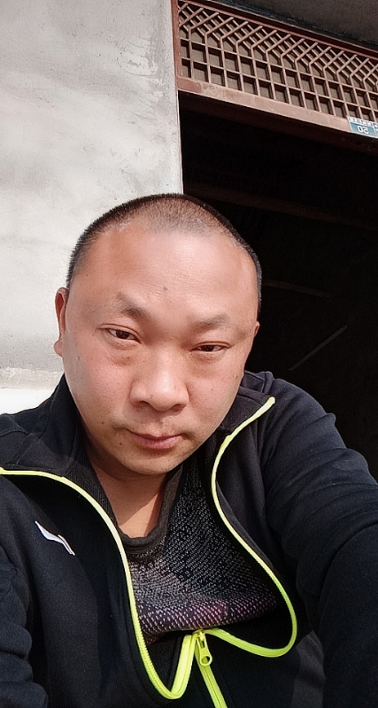 马克的第一张照片--残疾人相亲网