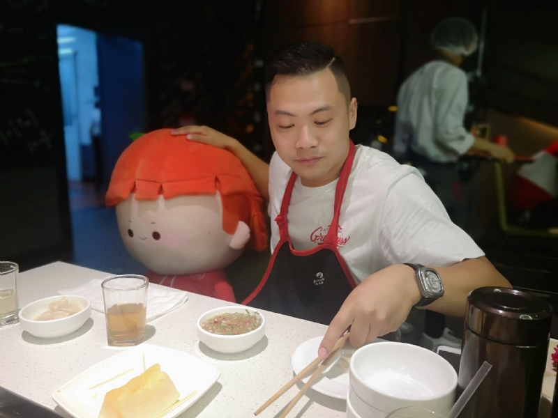 逆行的第一张照片--残疾人相亲网