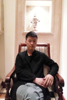 制片人杨亚林的第二张照片--残疾人相亲网
