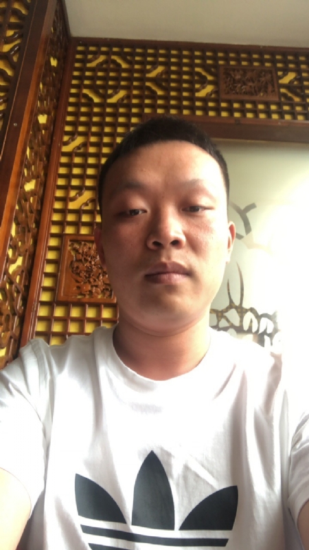 唐子龙的第一张照片--残疾人相亲网