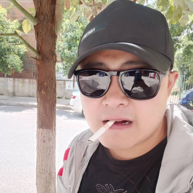 瞄小七的第一张照片--残疾人相亲网