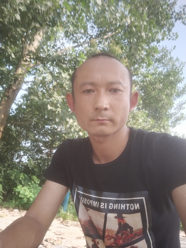 80大叔的第一张照片--残疾人相亲网