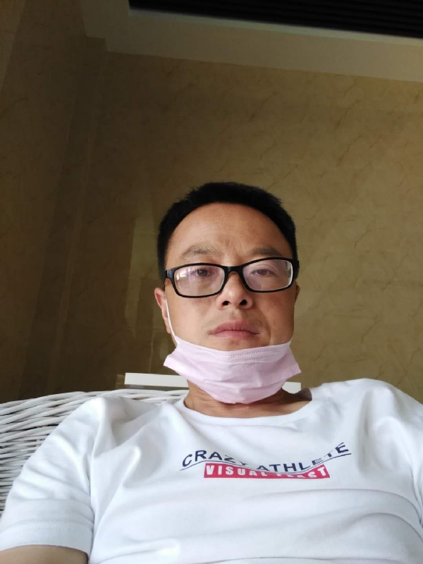 小马奔腾的第一张照片--残疾人相亲网