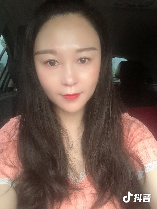 云云的第一张照片--残疾人相亲网