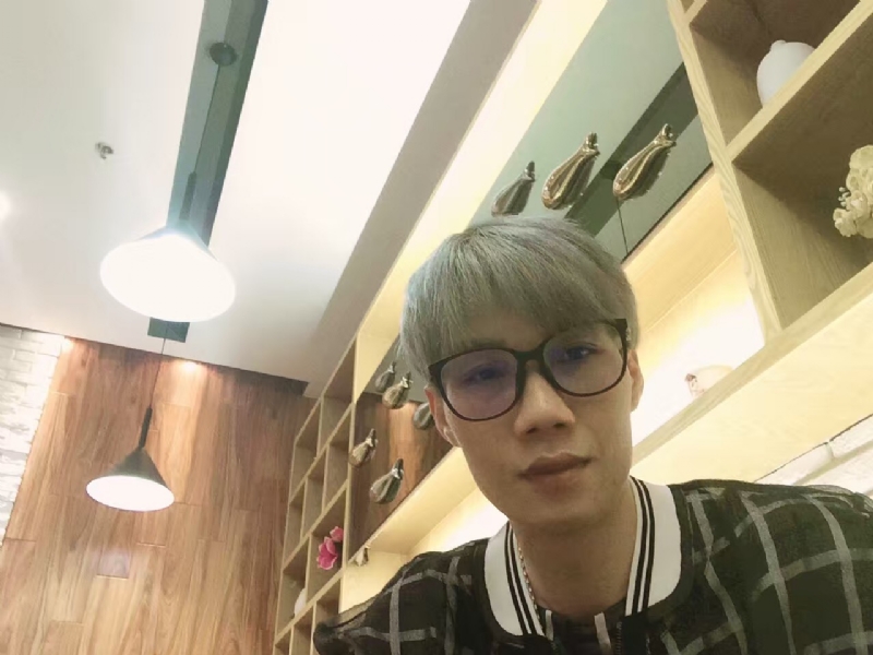黄峰的第一张照片--残疾人相亲网