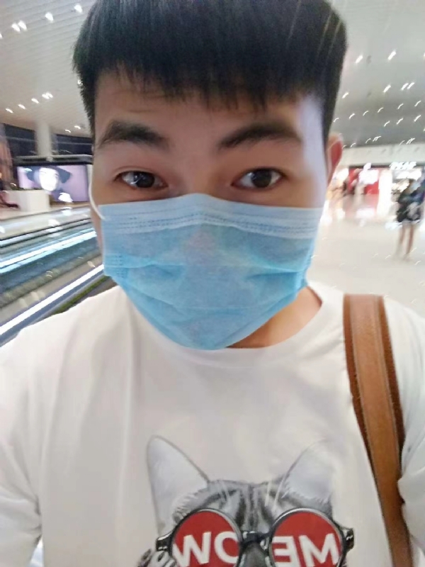 咔咔一顿的第一张照片--残疾人相亲网