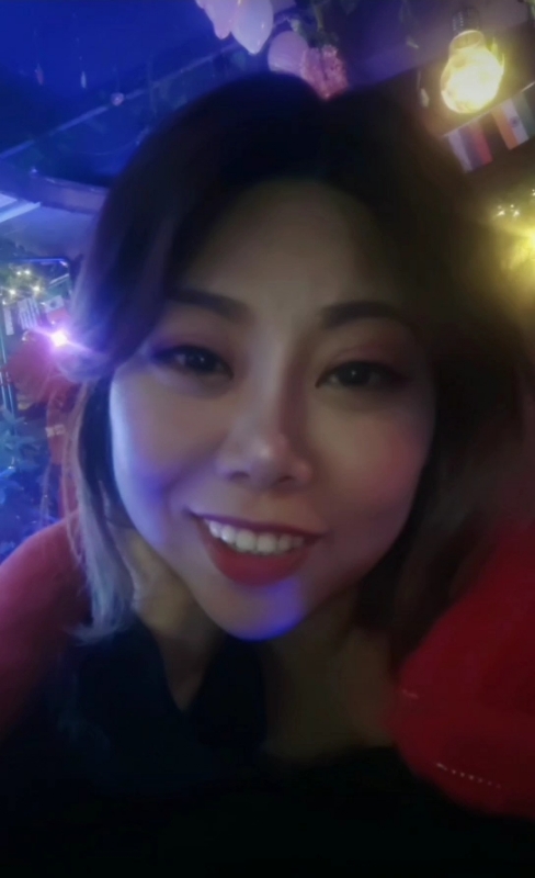 收快递的费仙女的第一张照片--残疾人相亲网