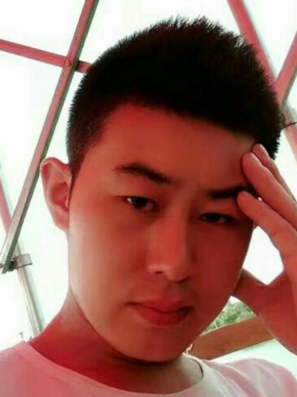 淡漠的第一张照片--残疾人相亲网
