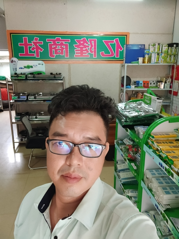 亿隆的第二张照片--残疾人相亲网
