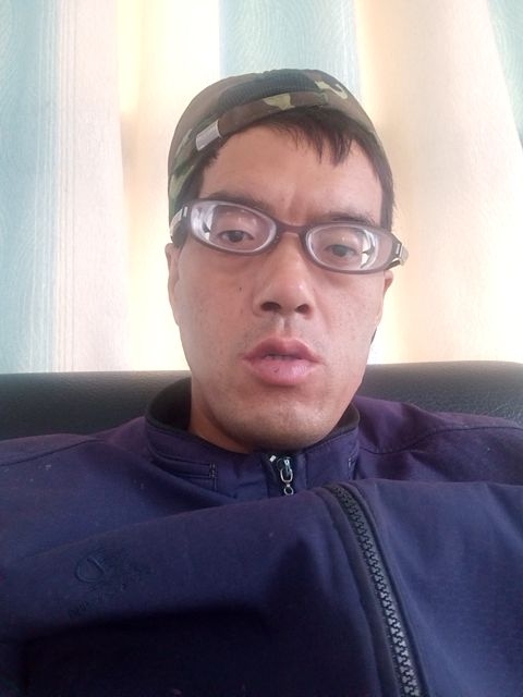 等待有缘人的第一张照片--残疾人相亲网