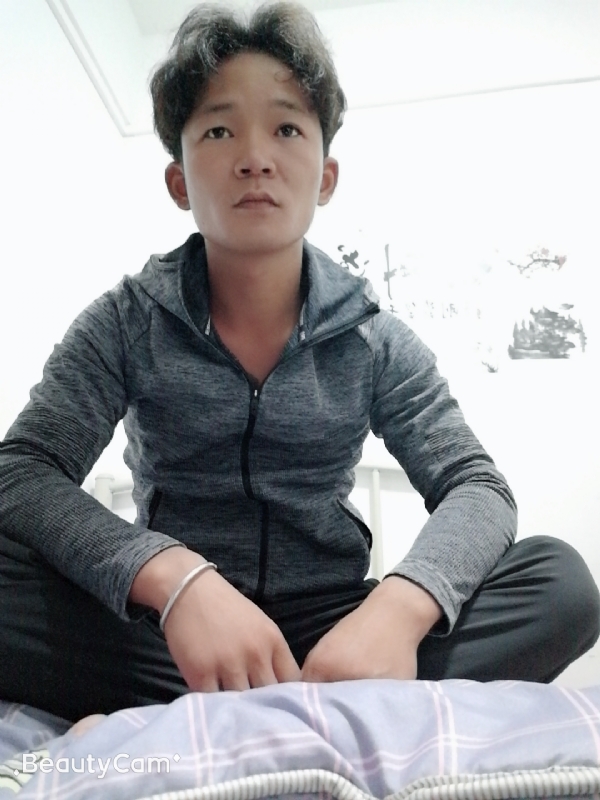 东浩学长的第一张照片--残疾人相亲网