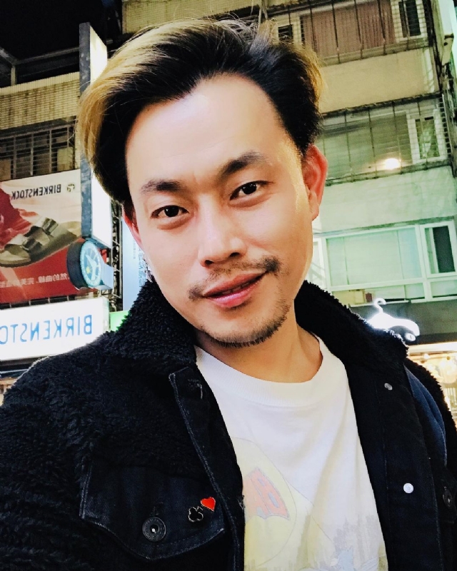 阿偉的第一张照片--残疾人相亲网