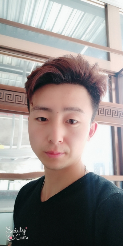 拼命微笑的第二张照片--残疾人相亲网