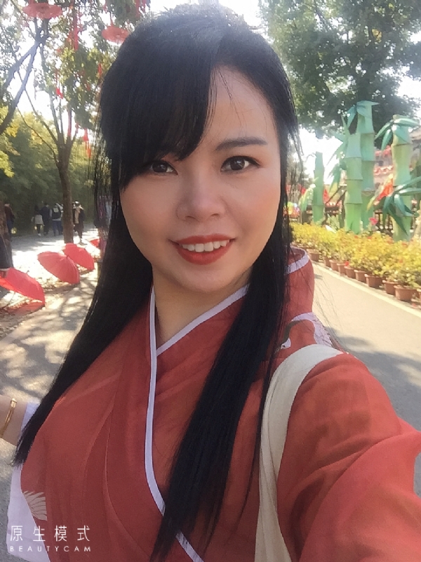 妮妮的第一张照片--残疾人相亲网