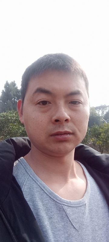 亲亲抱抱我爱你的第一张照片--残疾人相亲网