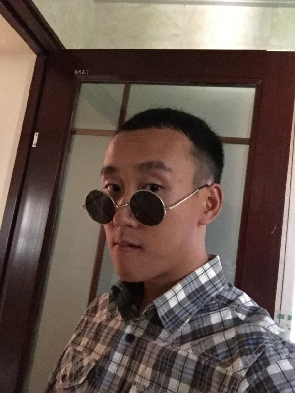 悲喜的第一张照片--残疾人相亲网