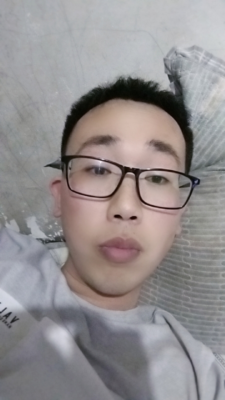 喜欢比我大的女人的第一张照片--残疾人相亲网