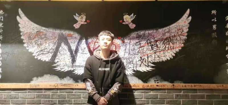 水彩画师的第一张照片--残疾人相亲网