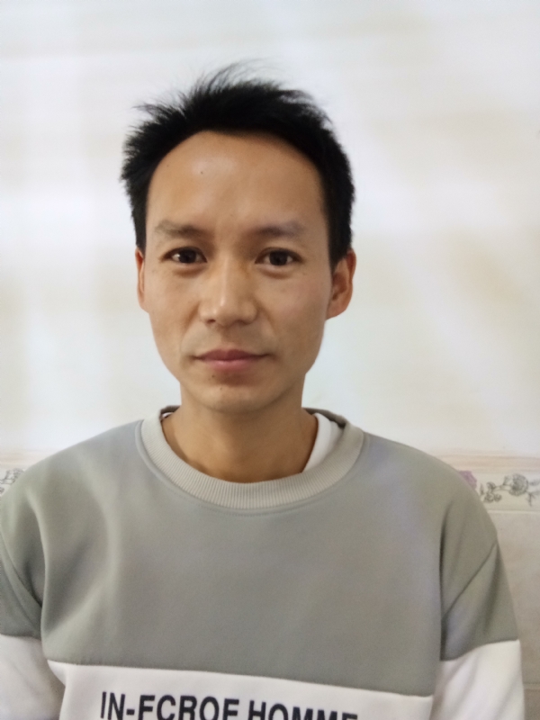 单亲爸爸的第一张照片--残疾人相亲网