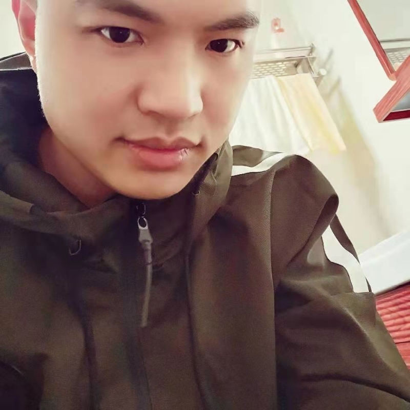 高大上的宅男的第二张照片--残疾人相亲网
