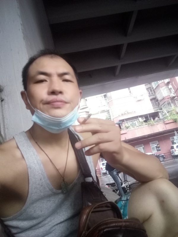 H21的第二张照片--残疾人相亲网