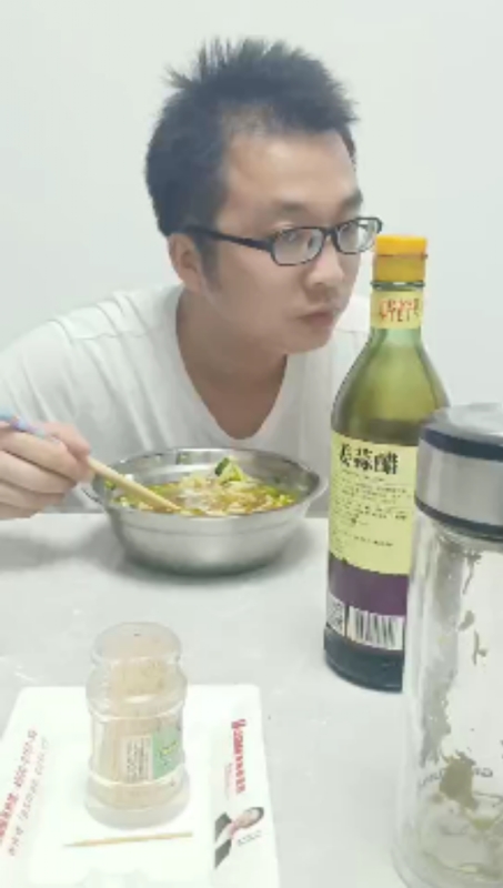 超超的第一张照片--残疾人相亲网