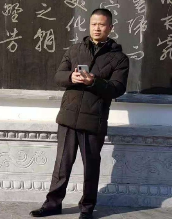 无云的第二张照片--残疾人相亲网