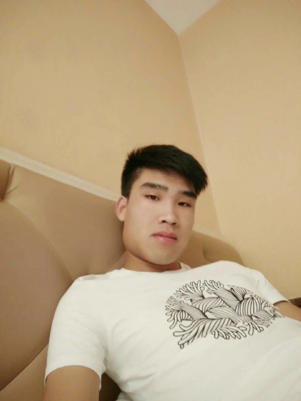 谁不曾孤单上路的第一张照片--残疾人相亲网
