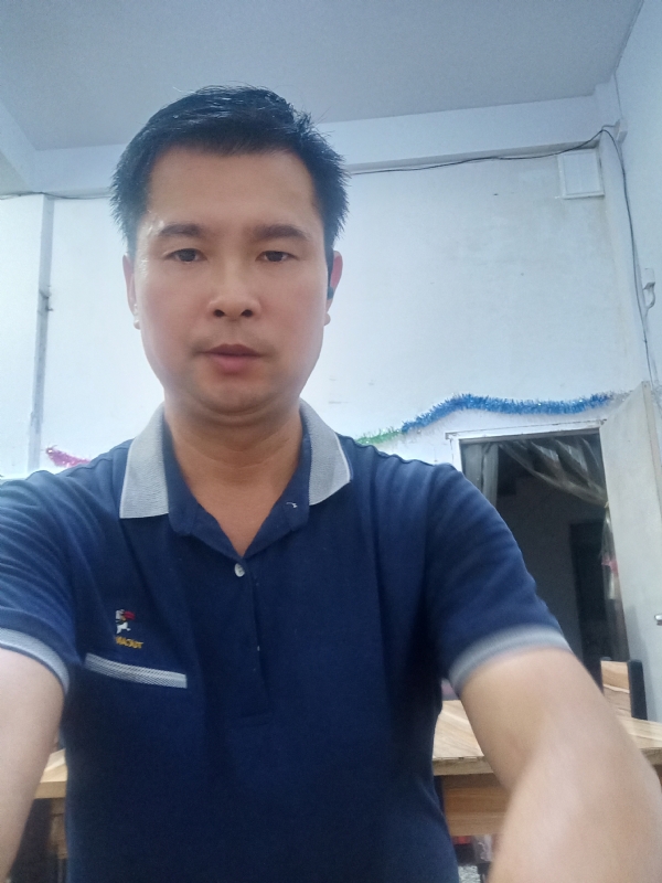 我是自强不息的第一张照片--残疾人相亲网