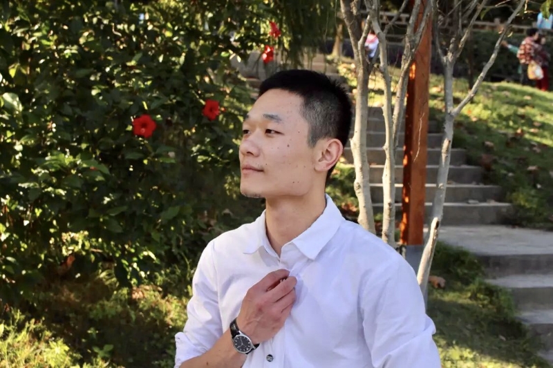 落落大方的第一张照片--残疾人相亲网