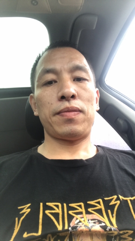 迷茫的第一张照片--残疾人相亲网