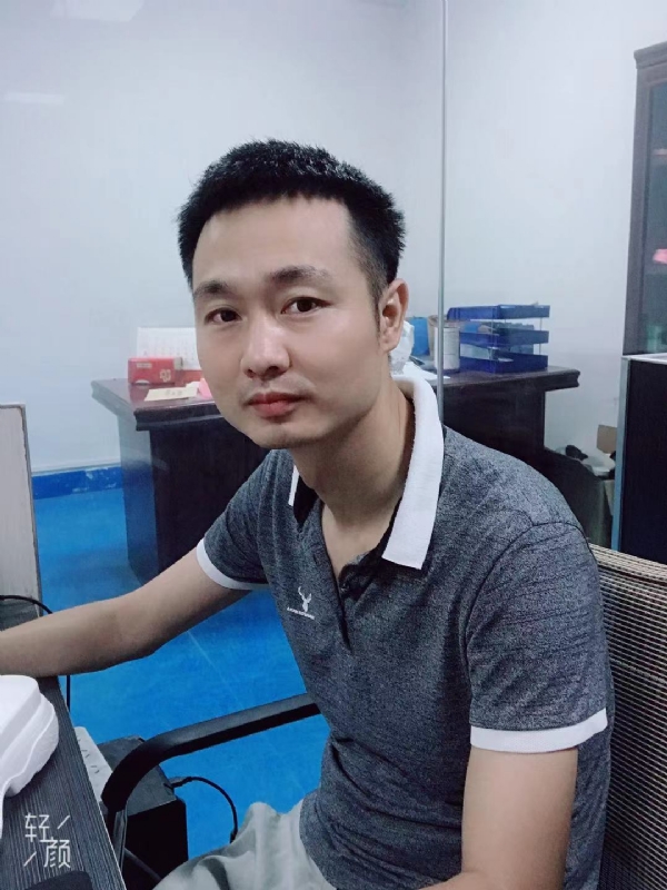 不忘初心的第一张照片--残疾人相亲网