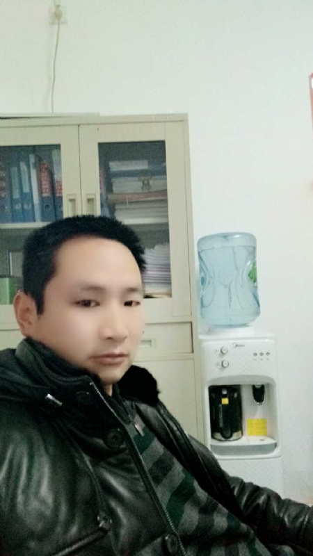 蓝色棒棒糖的第一张照片--残疾人相亲网