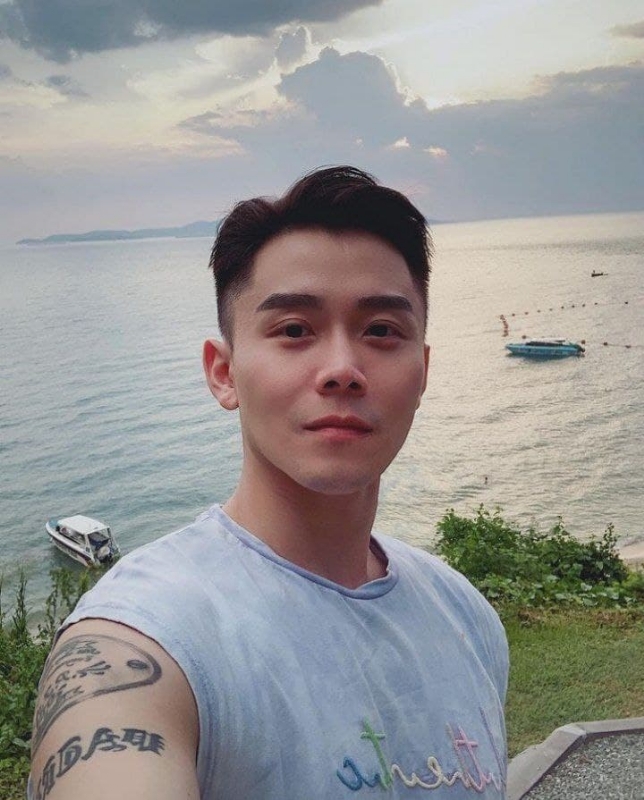 Aaron的第一张照片--残疾人相亲网