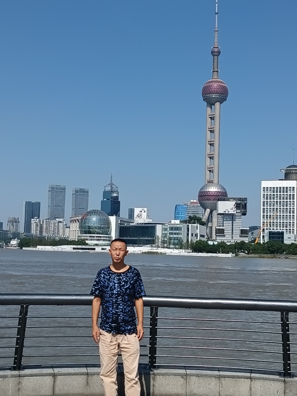 伪装浪漫的第一张照片--残疾人相亲网