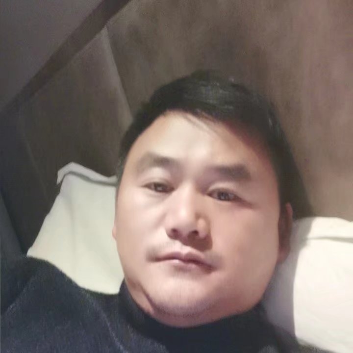 奔跑的第三张照片--残疾人相亲网