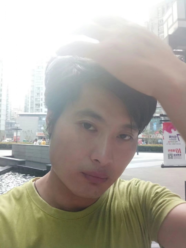 钢铁侠的第一张照片--残疾人相亲网