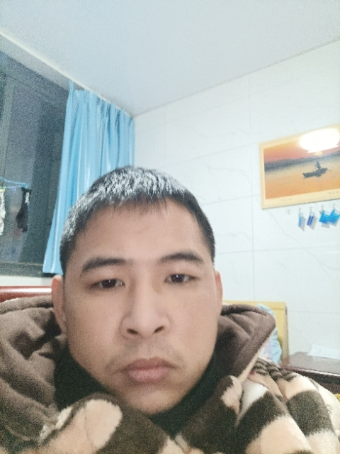 寂寞的第二张照片--残疾人相亲网