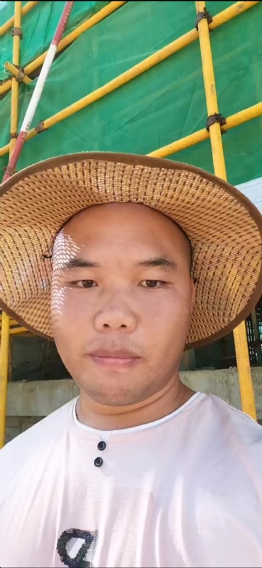 把岁月写入茶色的第一张照片--残疾人相亲网