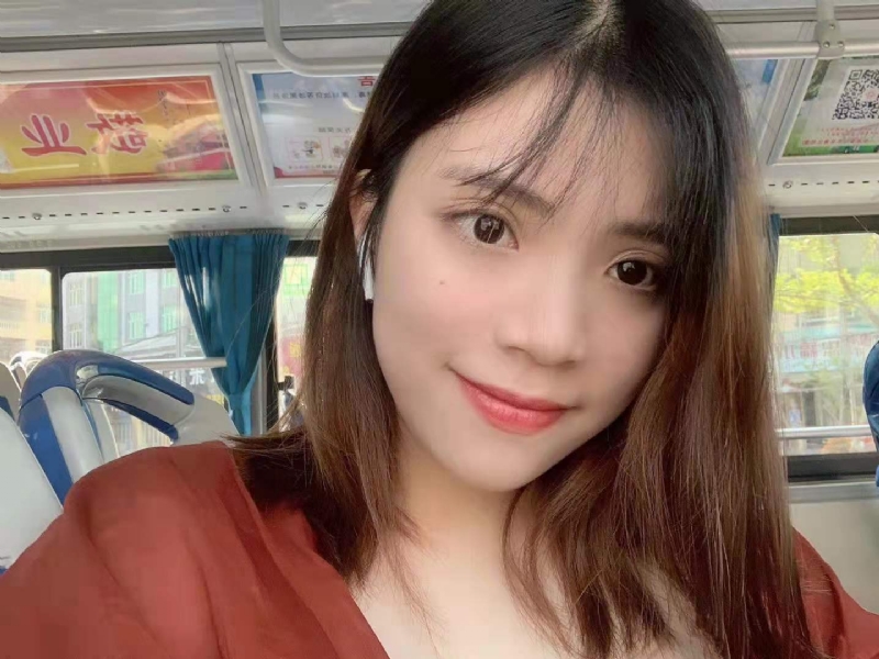 小眼睛的第一张照片--残疾人相亲网